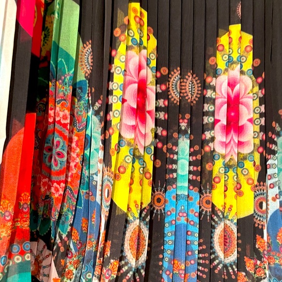 Desigual Pleated Hutton Skirt with Lace - LIKE NEW - Picture 2 of 11